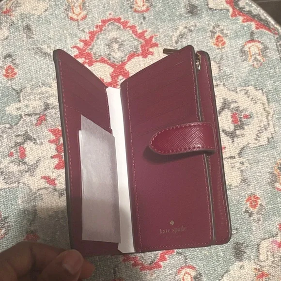 NWOT Kate Spade Burgandy Wallet - Picture 4 of 6